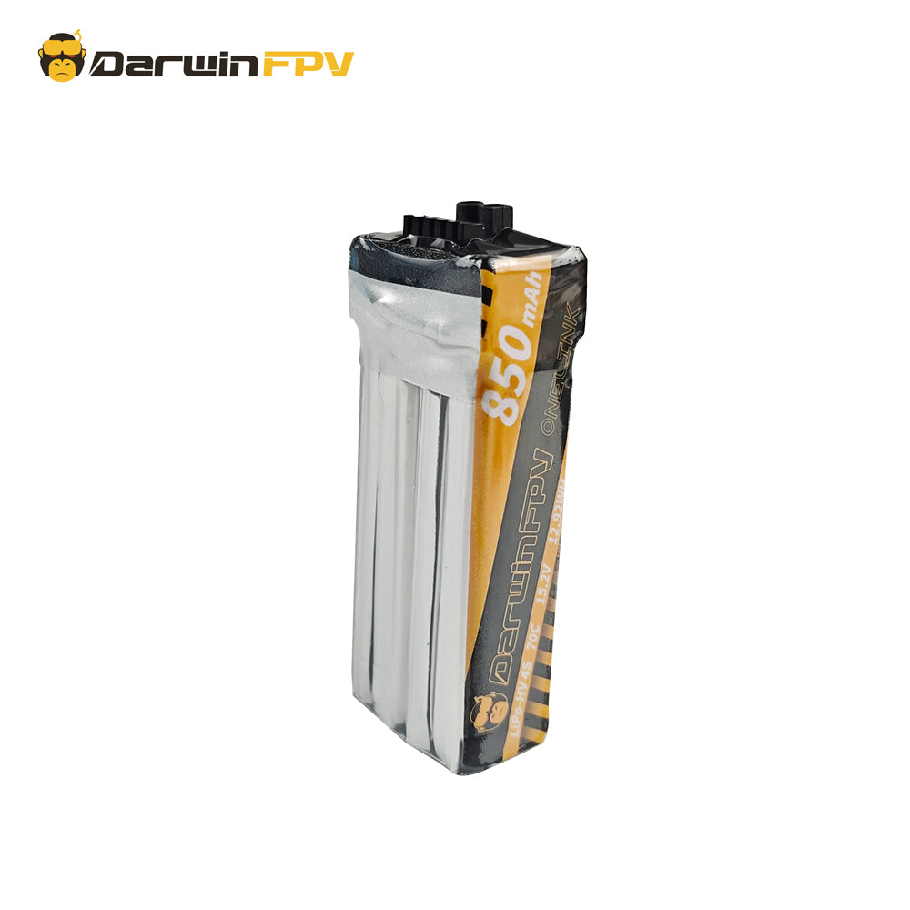 Top view of DarwinFPV ONELINK Lipo-HV 4S 850mAh 70C FPV drone battery, showing the integrated connector design
